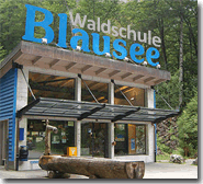 Eingang Waldschule Blausee